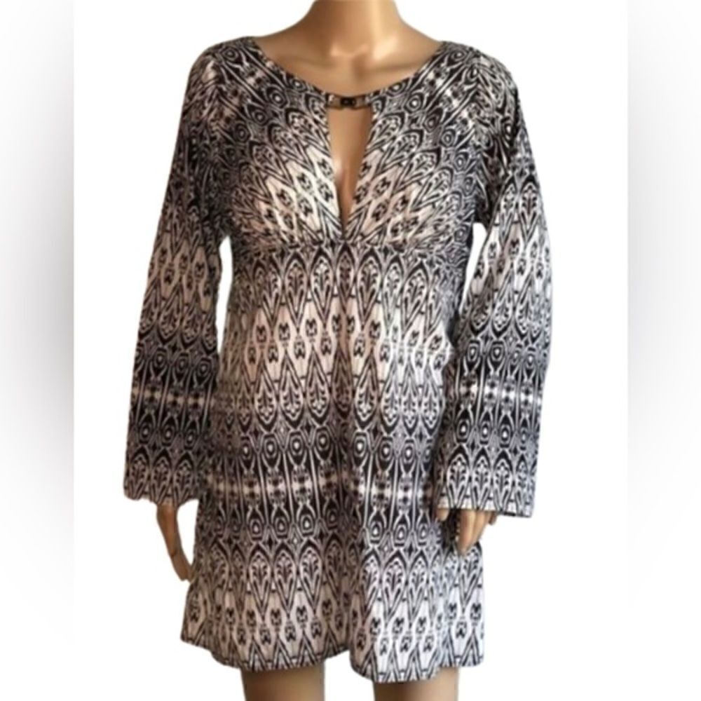 Anne Cole Black & White Tunic. Lightweight, easy slip on with elastic under bust